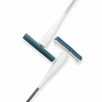 Compact Size Customizable Bathroom Mop In White And Blue With PP Material For Easy Cleaning