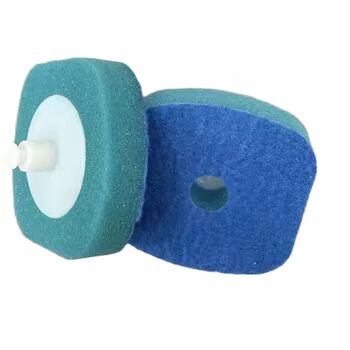 Multi-Layer Disposable Toilet Head: Scrub Surface + Absorbent Core + Built-In Cleaner.