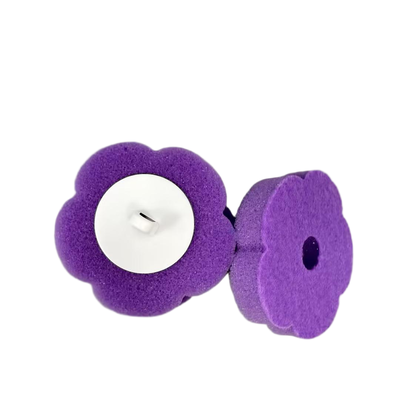 Replaceable toilet brush head, antibacterial, suitable for home use, contains cleaning agent.